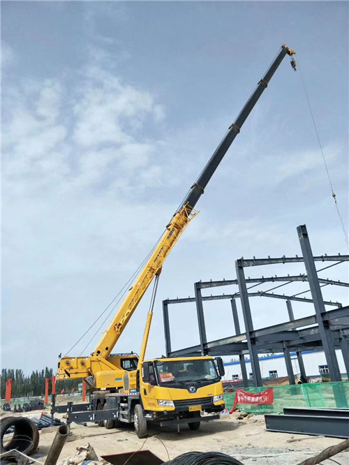 黄冈市超高层建筑钢结构吊装案例